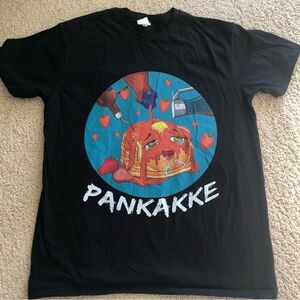 Men’s Black Crew Neck T-Shirt Pankakke Anime Stack of Pancakes Syrup Size L